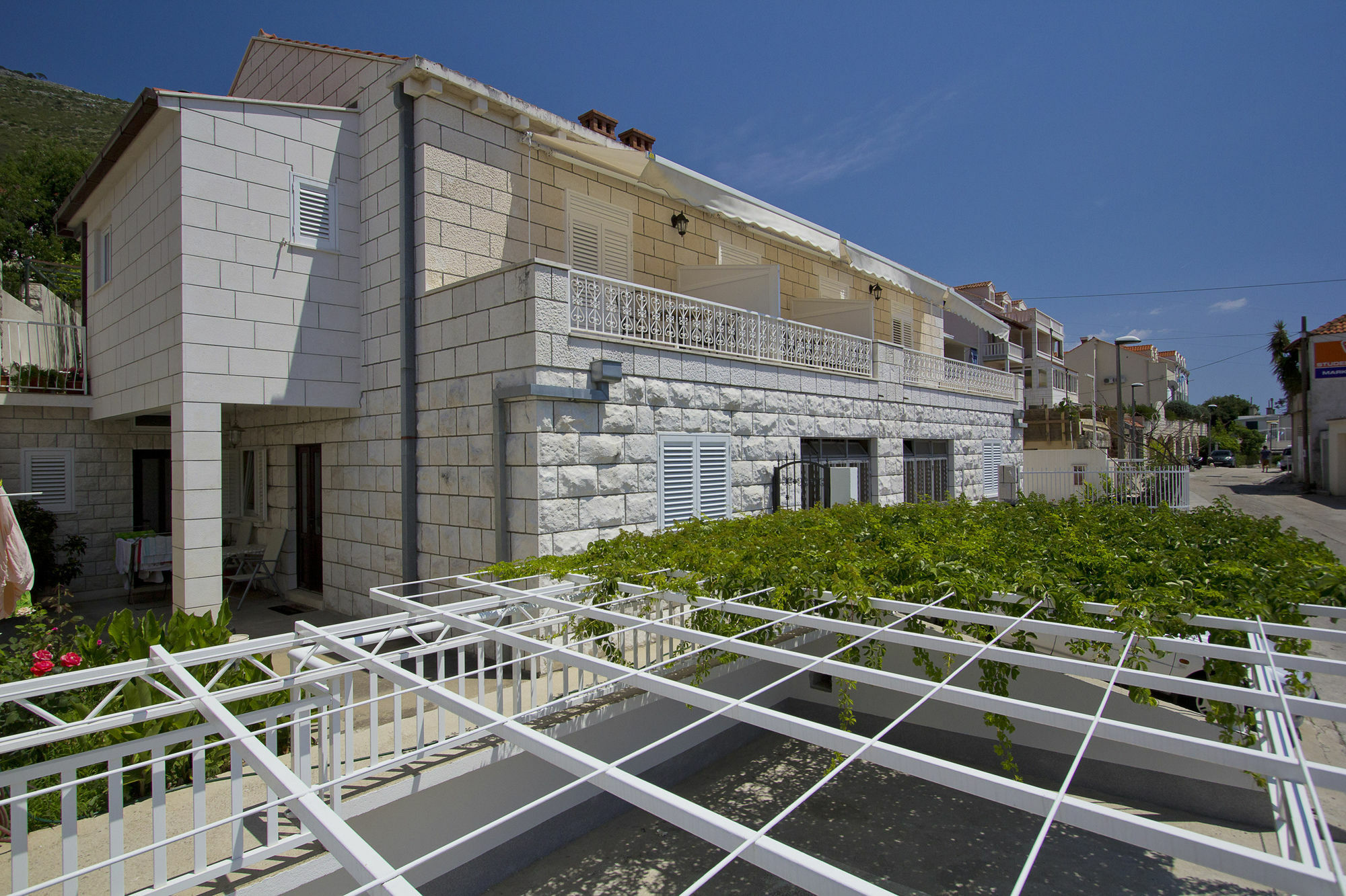 Victoria Guest house 3*